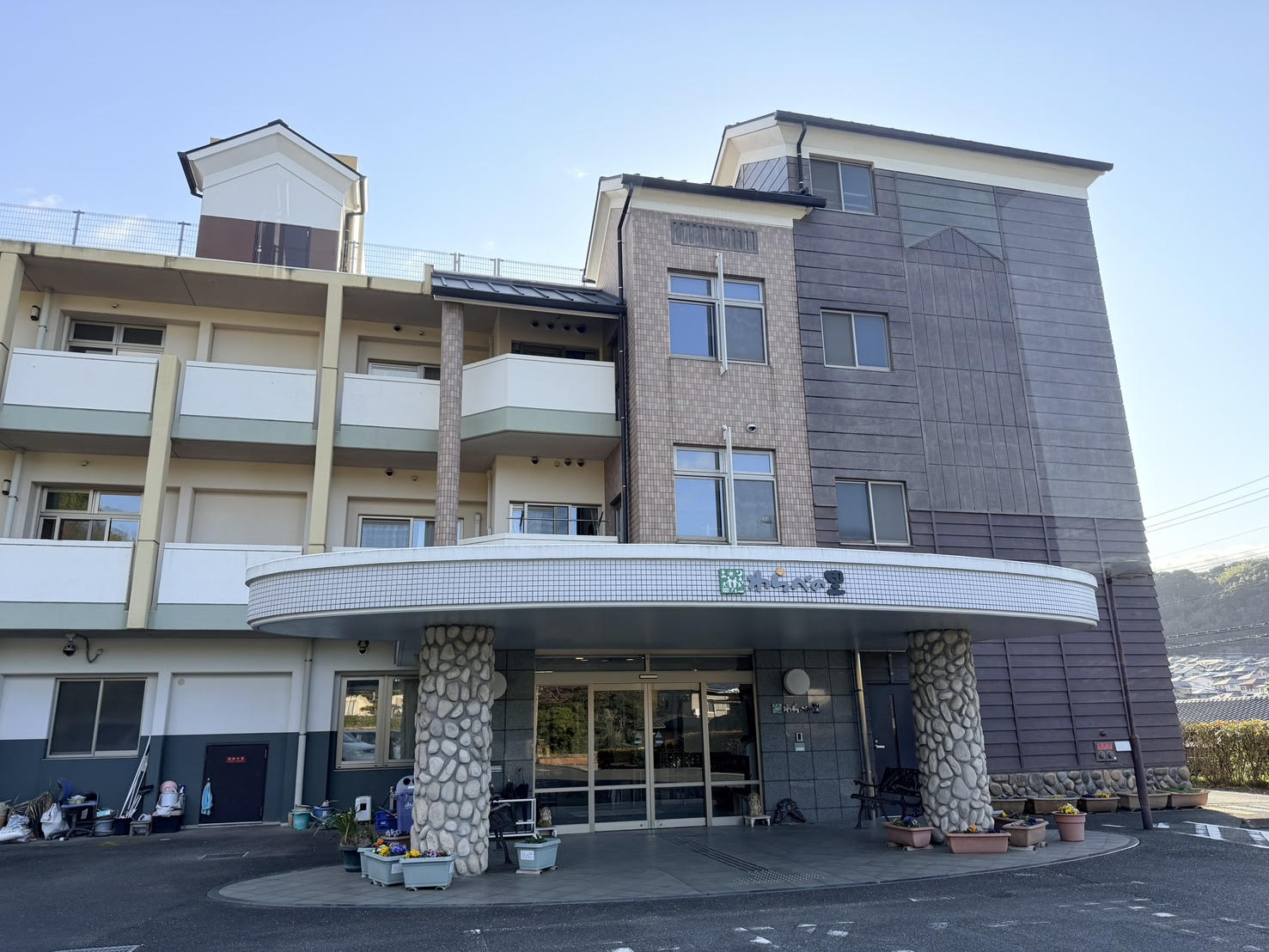 介護付有料老人ホーム わらべの里の画像(1)